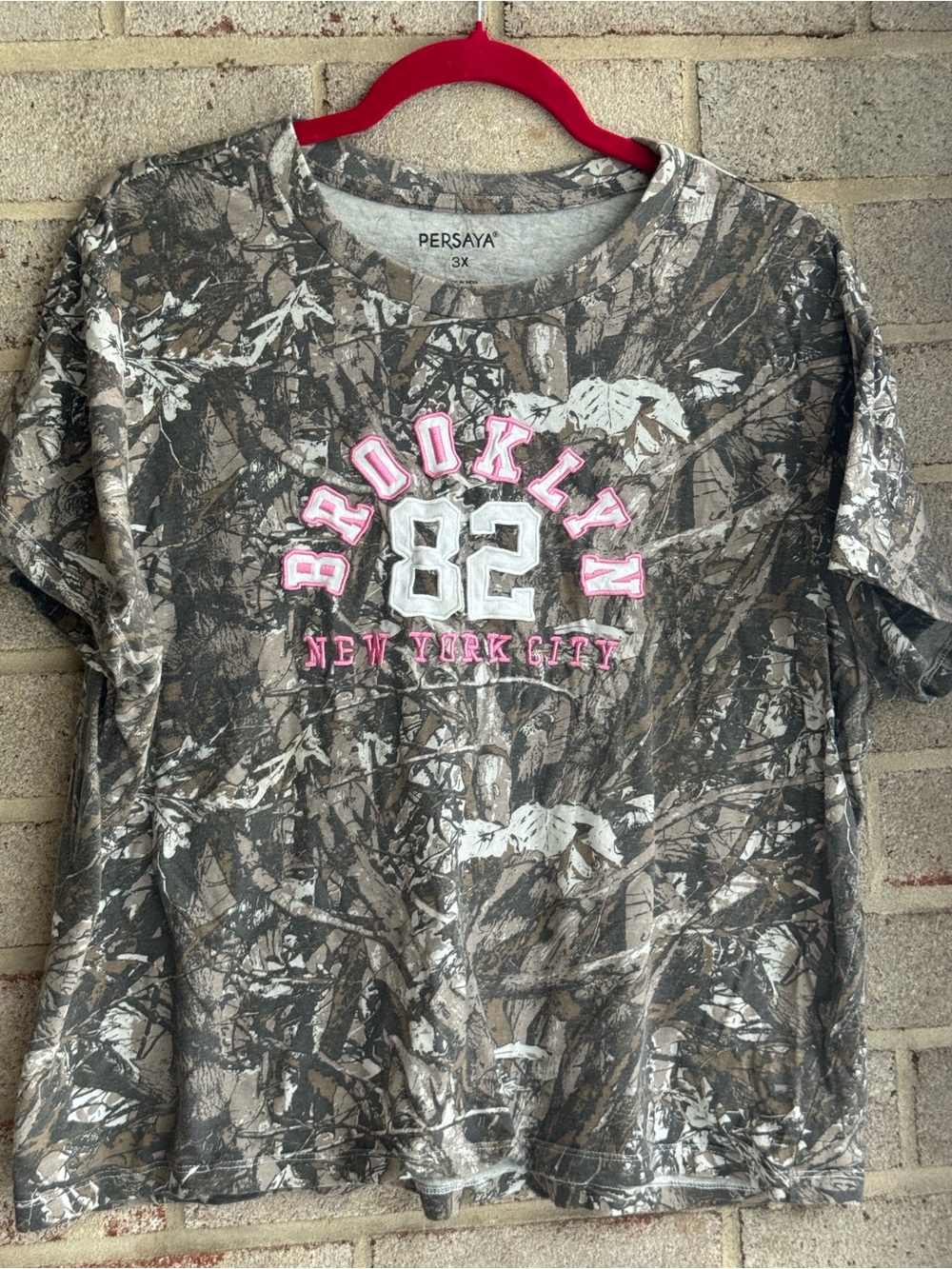 Persaya Kids Camouflage 'Brooklyn 82' Tee in Brown with Pink Accents